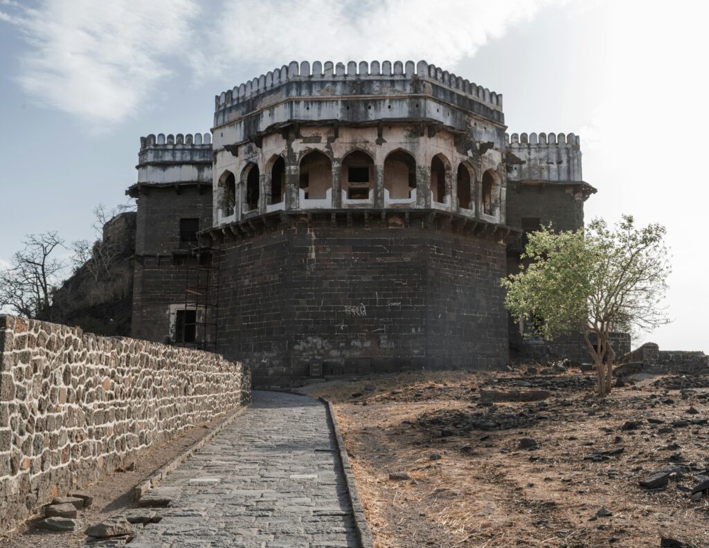 Explore the ancient architecture of Daulatabad Fort, a historical landmark in Maharashtra, India.
